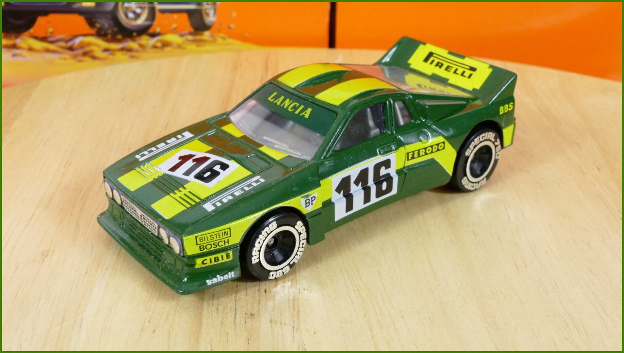 Angličák Autíčko Matchbox Specials SP5 - Auto Systems Lancia Rally - prasklinka plastu krabičky