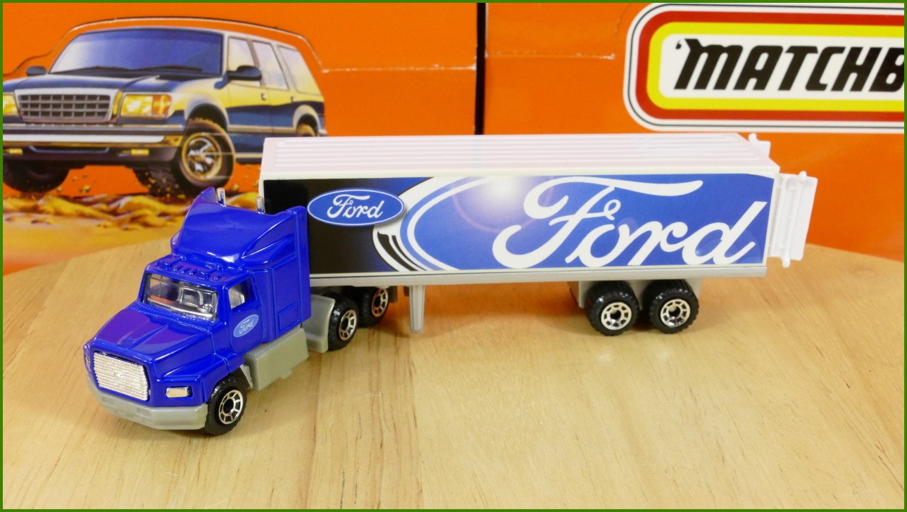 Model Matchbox Convoy Ford Aeromax - Ford Trailer