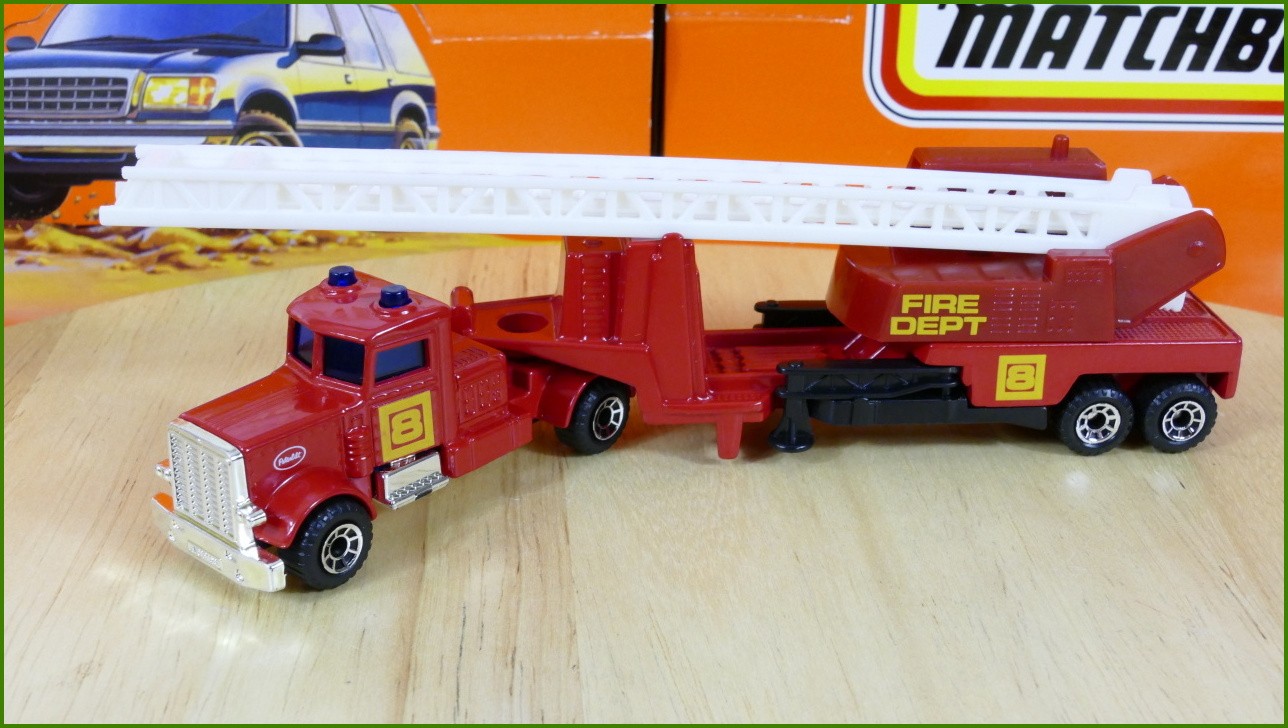 Model Matchbox Convoy Peterbilt - Fire Dept Trailer