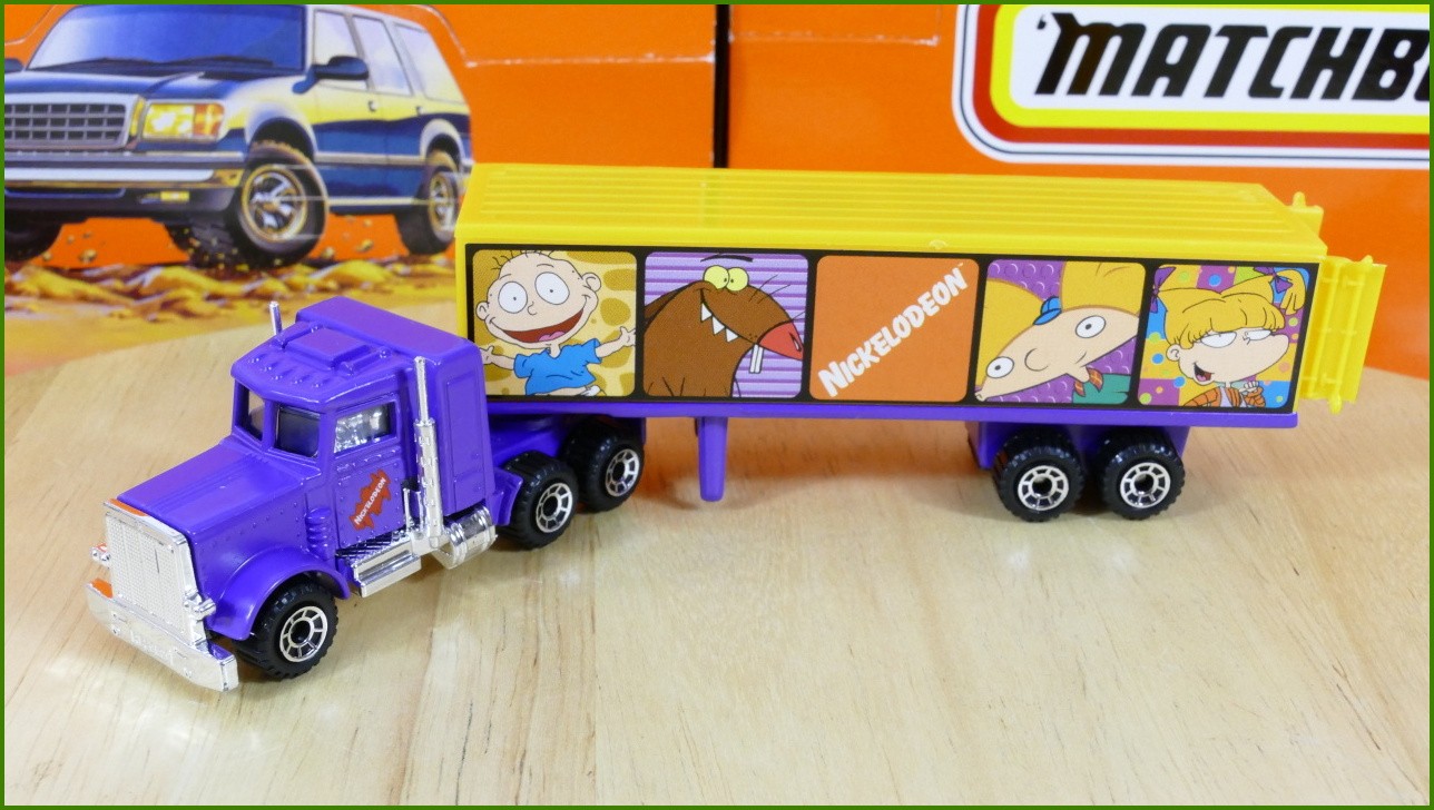Model Matchbox Convoy Peterbilt - Nickeldeon Trailer