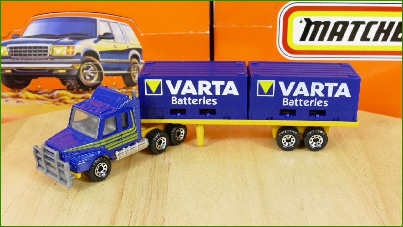 Model Matchbox Convoy CY 18 - Scania - Varta Trailer