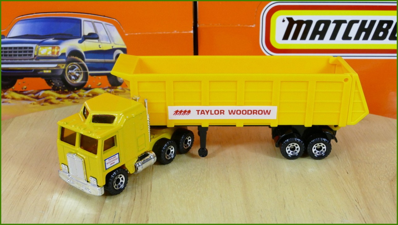 Model Matchbox Convoy CY 20 - Kenworth - Taylor Woodrow Trailer