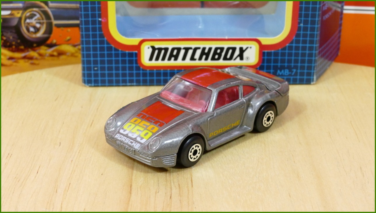 Matchbox Model MB-7 - Porsche 959