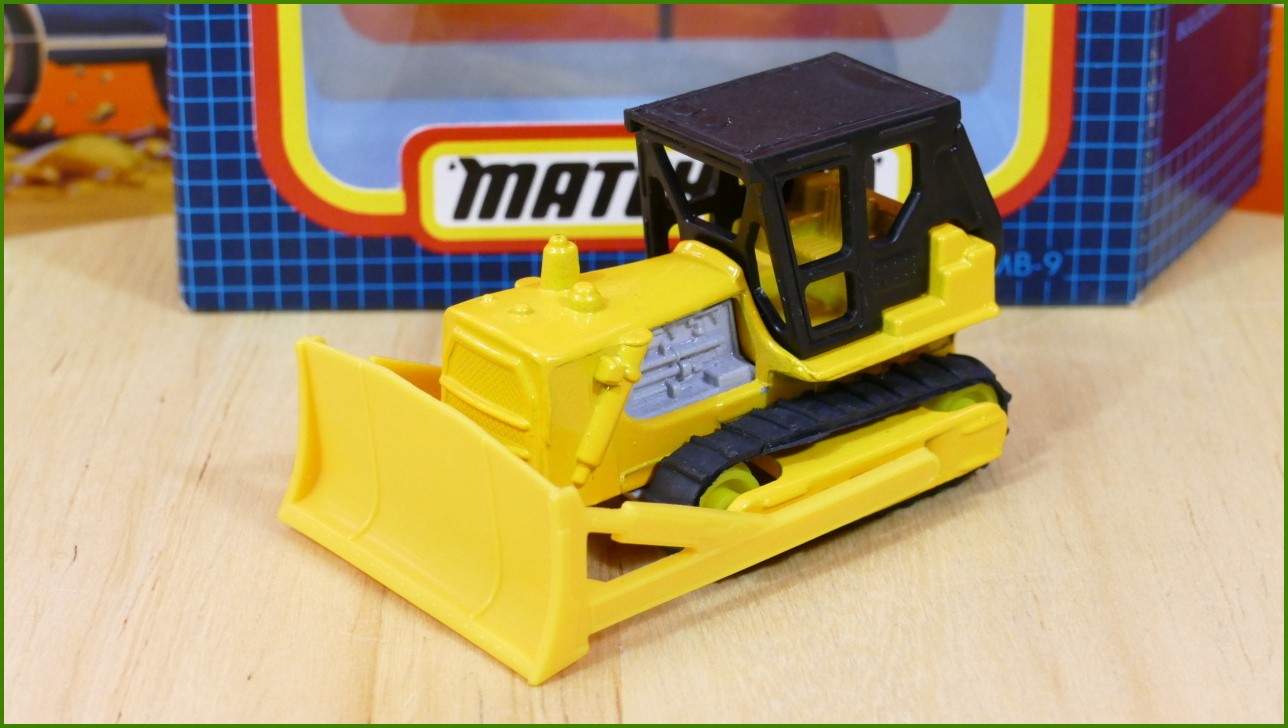 Matchbox Model MB-9 - Bulldozer