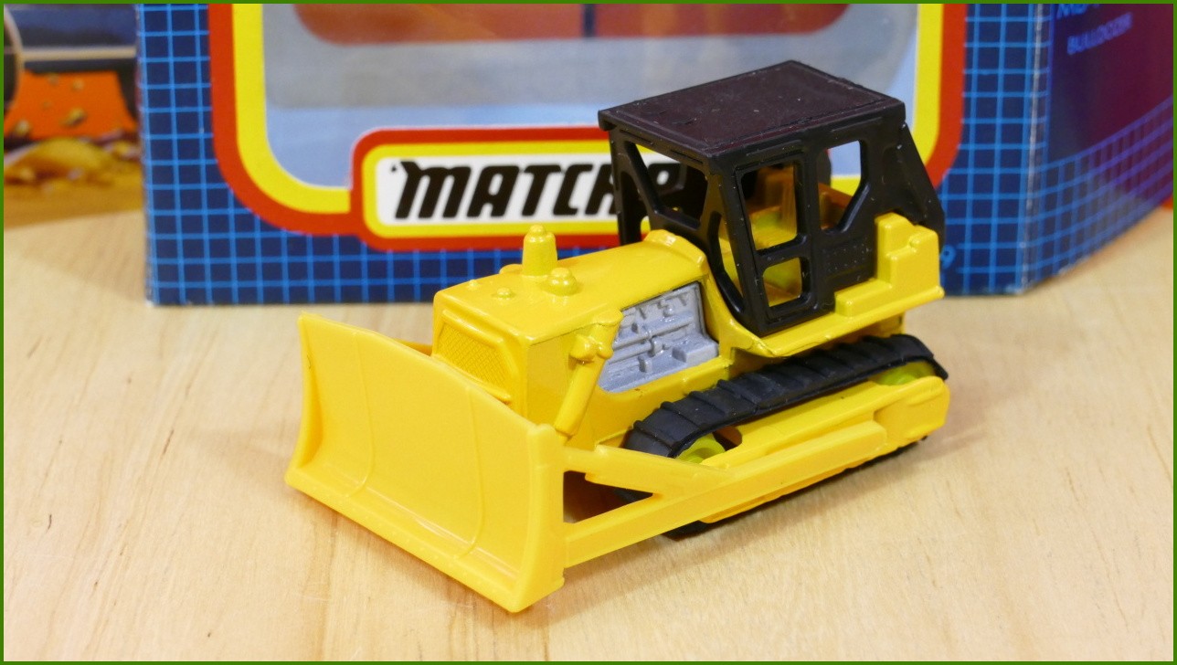 Matchbox Model MB-9 - Bulldozer