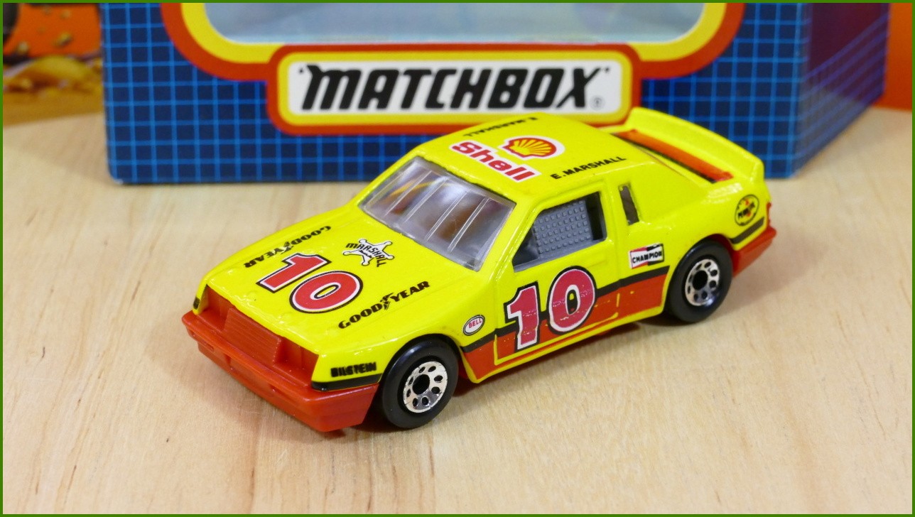 Matchbox Model MB-10 - Buick Le Sabre