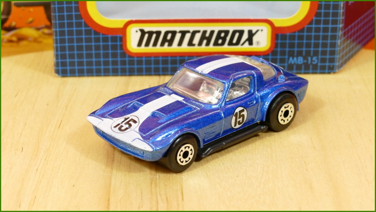 Matchbox Model MB-15 - Corvette Grand Sport