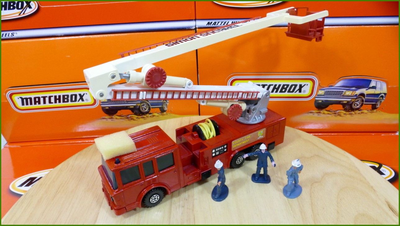 Matchbox Superkings K-39 Snorkel Fire Engine