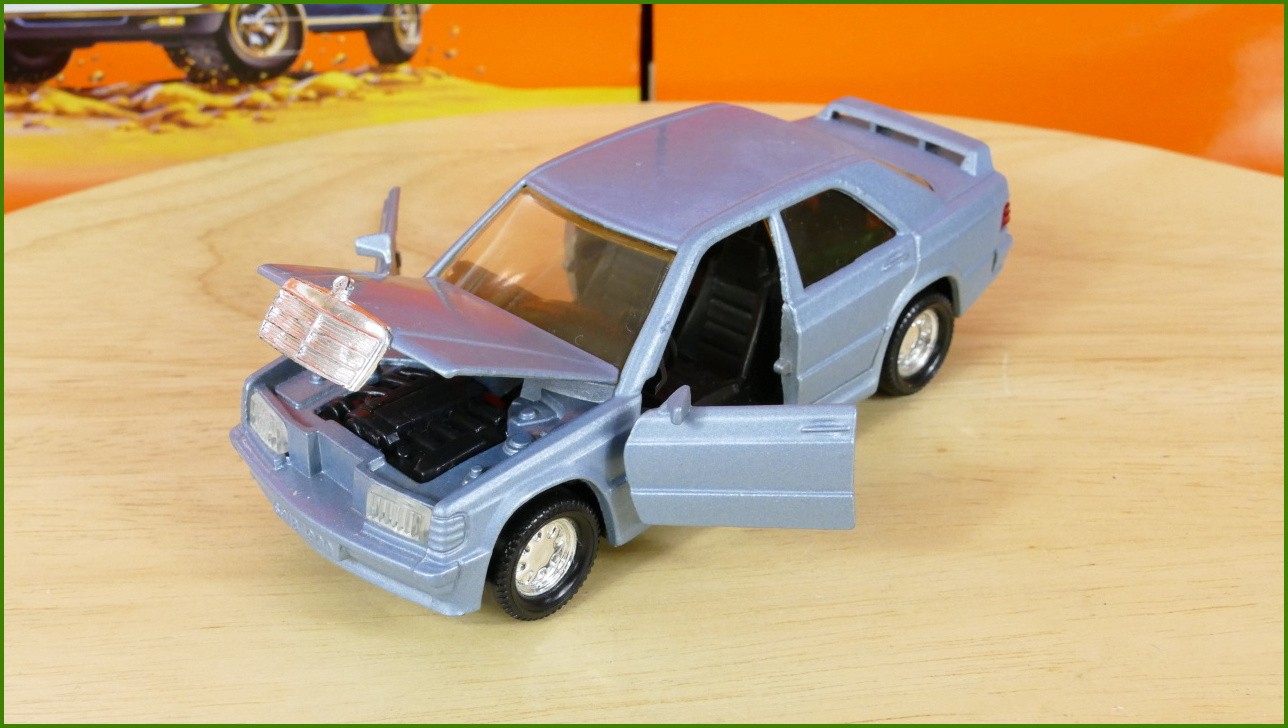 Model Autíčka Matchbox Superkings - K 115 - Mercedes Benz 190E 2.6-16V