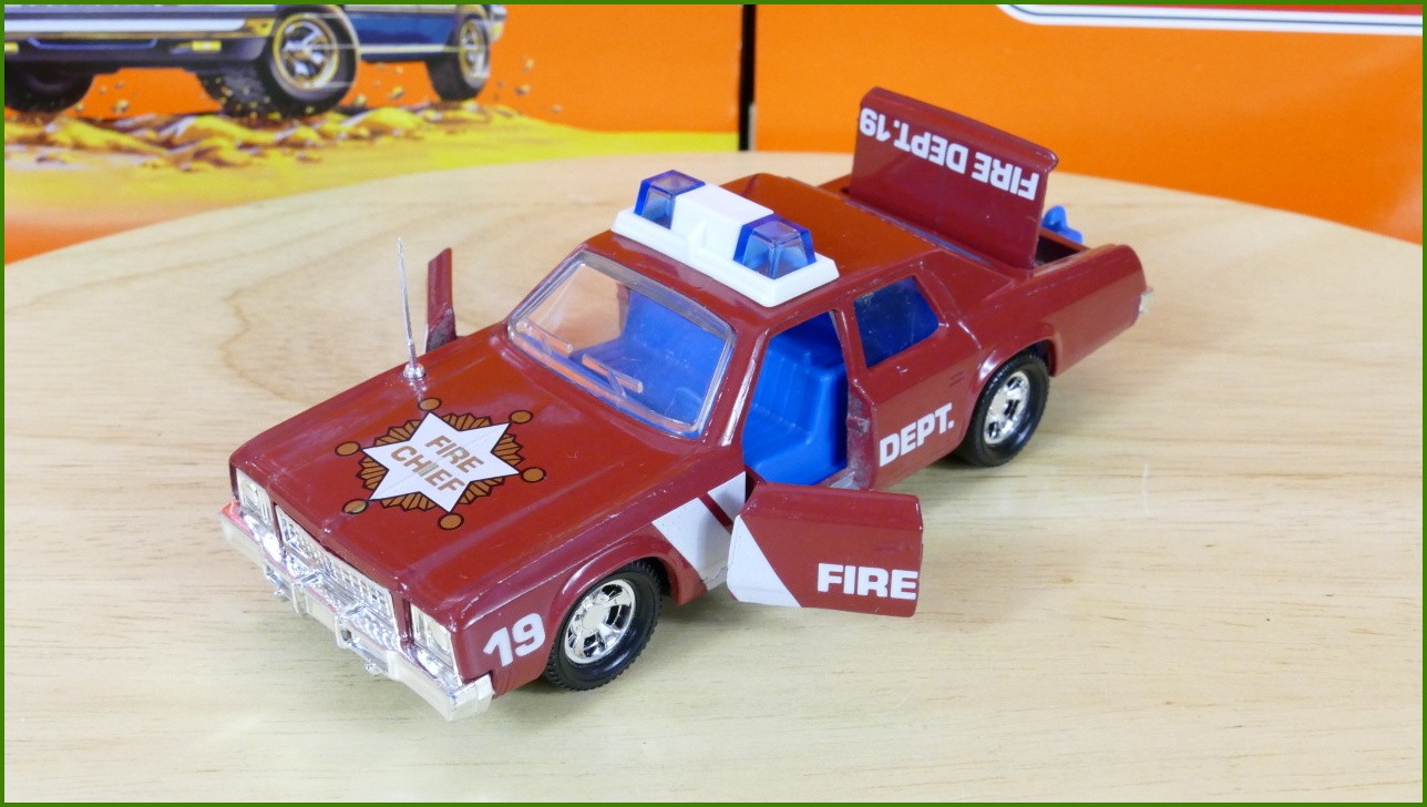 Model Autíčka Matchbox Superkings - K 78 - Plymouth Gran Fury