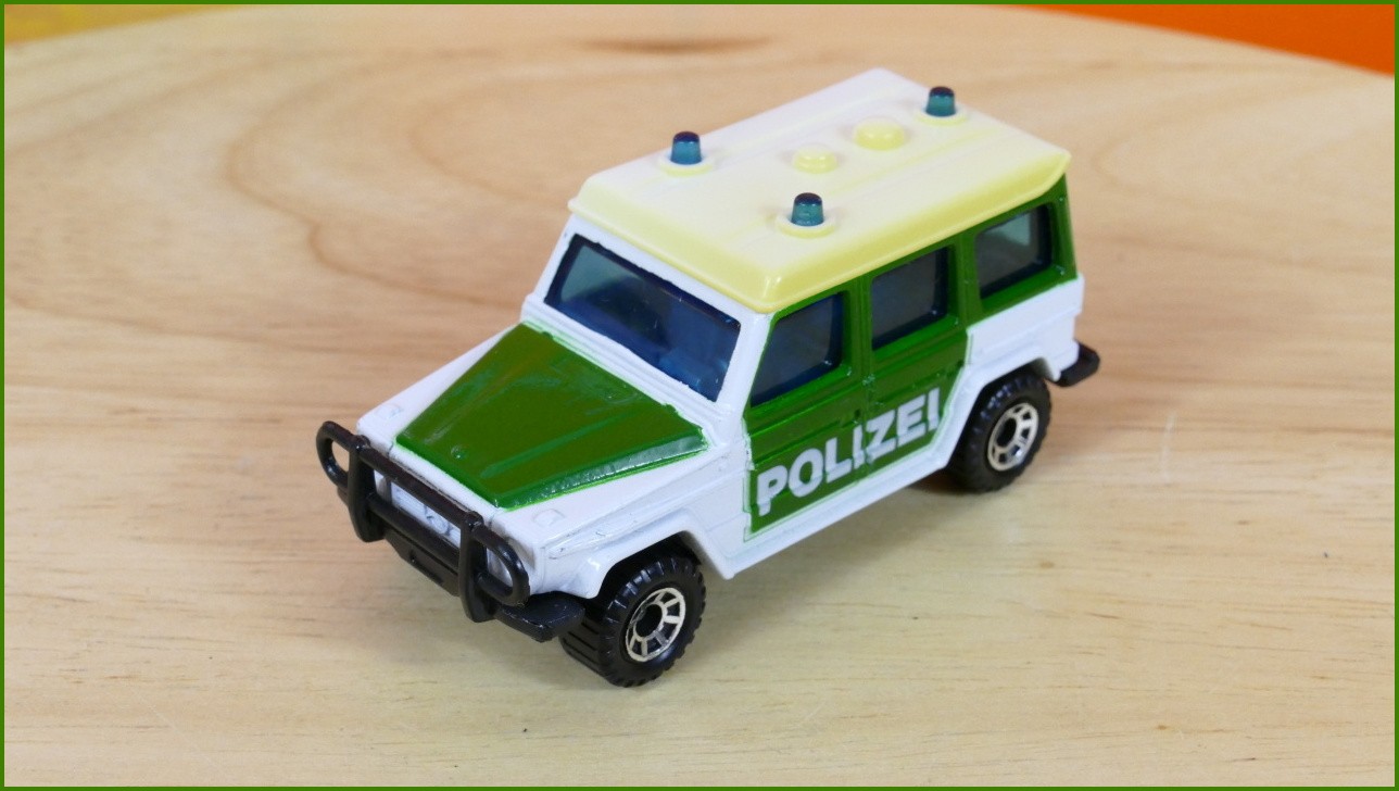 Angličák Matchbox MB-30 - Mercedes-Benz 280 GE