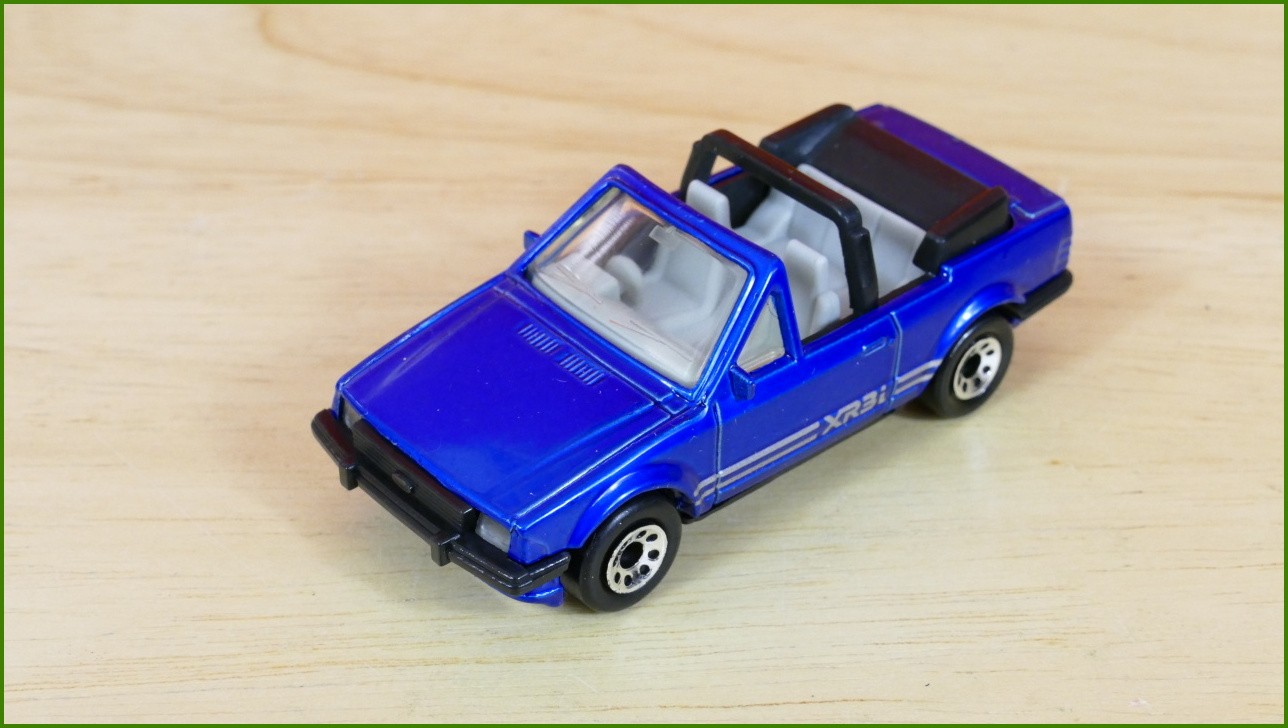 Autíčko Angličák Matchbox MB-37 - Ford Escort XR3i Cabriolet