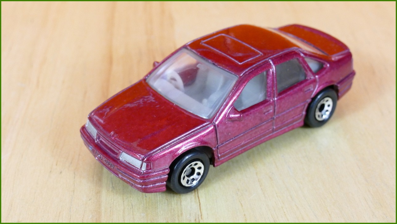 Autíčko Angličák Matchbox MB-41 - Opel Vectra