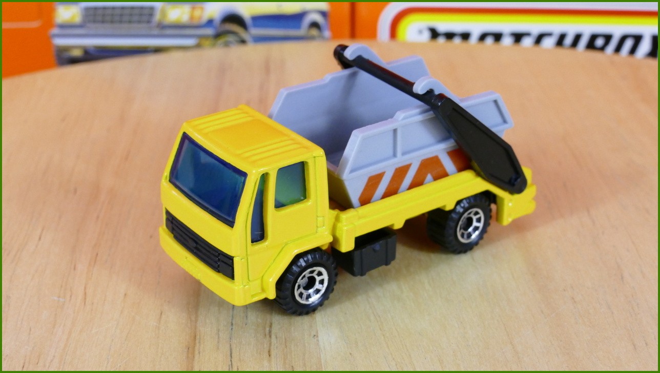 Autíčko Angličák Matchbox MB-45 - Ford Skip Truck