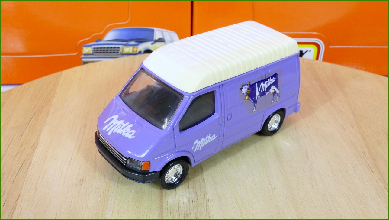 Anglilčák Matchbox Autíčko K-167 - Superkings - Ford Transit Milka