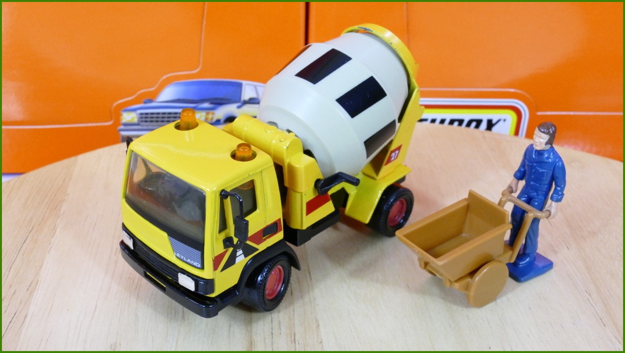 Anglilčák Matchbox Autíčko K-123 - Superkings - Leyland Cement Truck