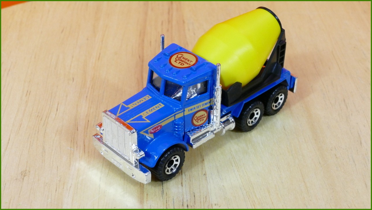 Matchbox Model Autíčka MB19 - Cement Truck