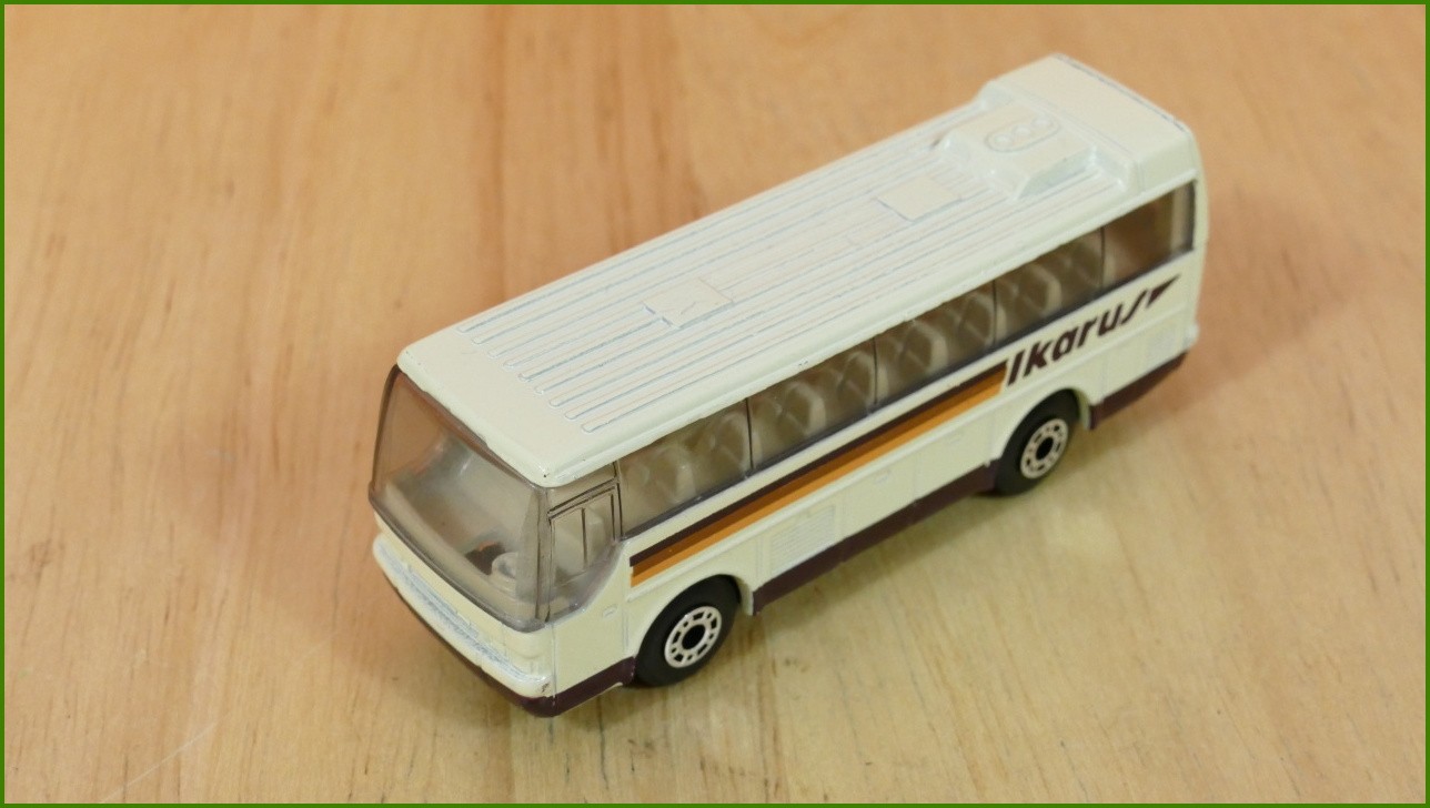 Matchbox Model Autíčka MB67 - Ikarus Coach