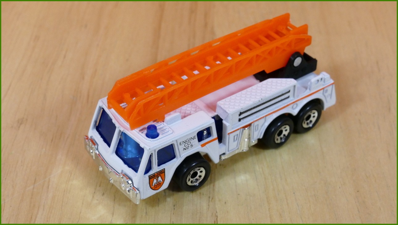 Matchbox Model Autíčka No.18 - Fire Truck