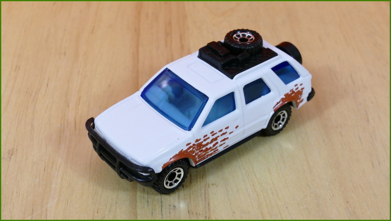 Matchbox Model Autíčka No.59 - Vauxhall Frontera