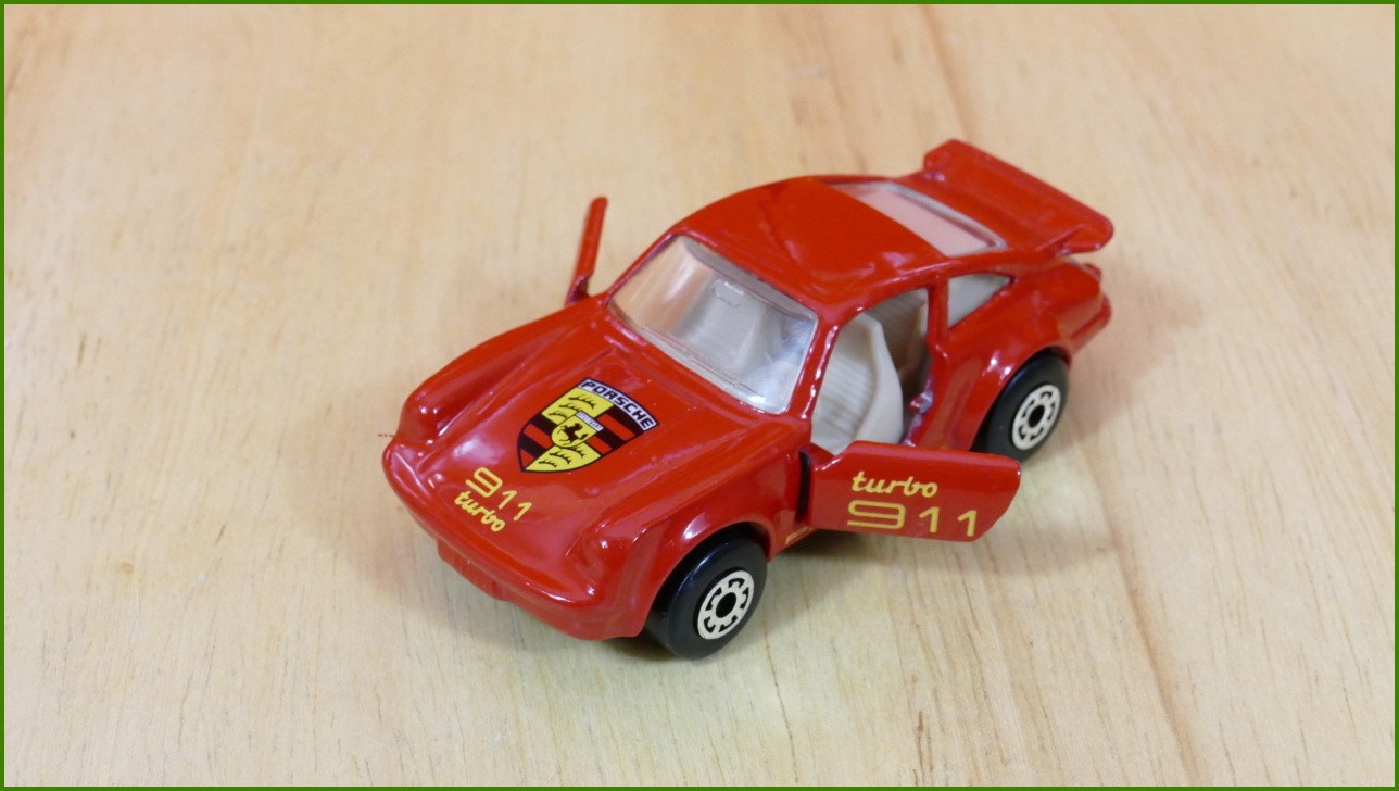 Matchbox Model Autíčka (Made in Thailand) MB-3 - Porsche 911 Turbo
