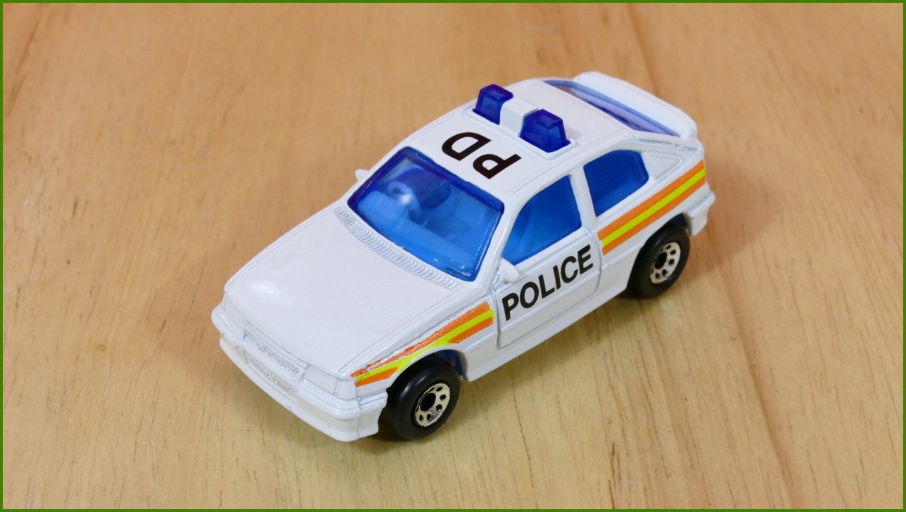 Matchbox Model Autíčka (Made in China) MB-8 - Opel Kadett Gsi