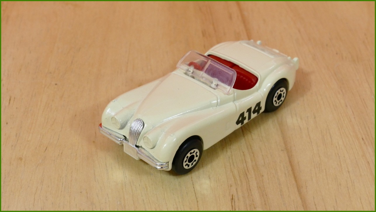 Matchbox Model Autíčka (Made in Thailand) MB-22 - Jaguar XK 120