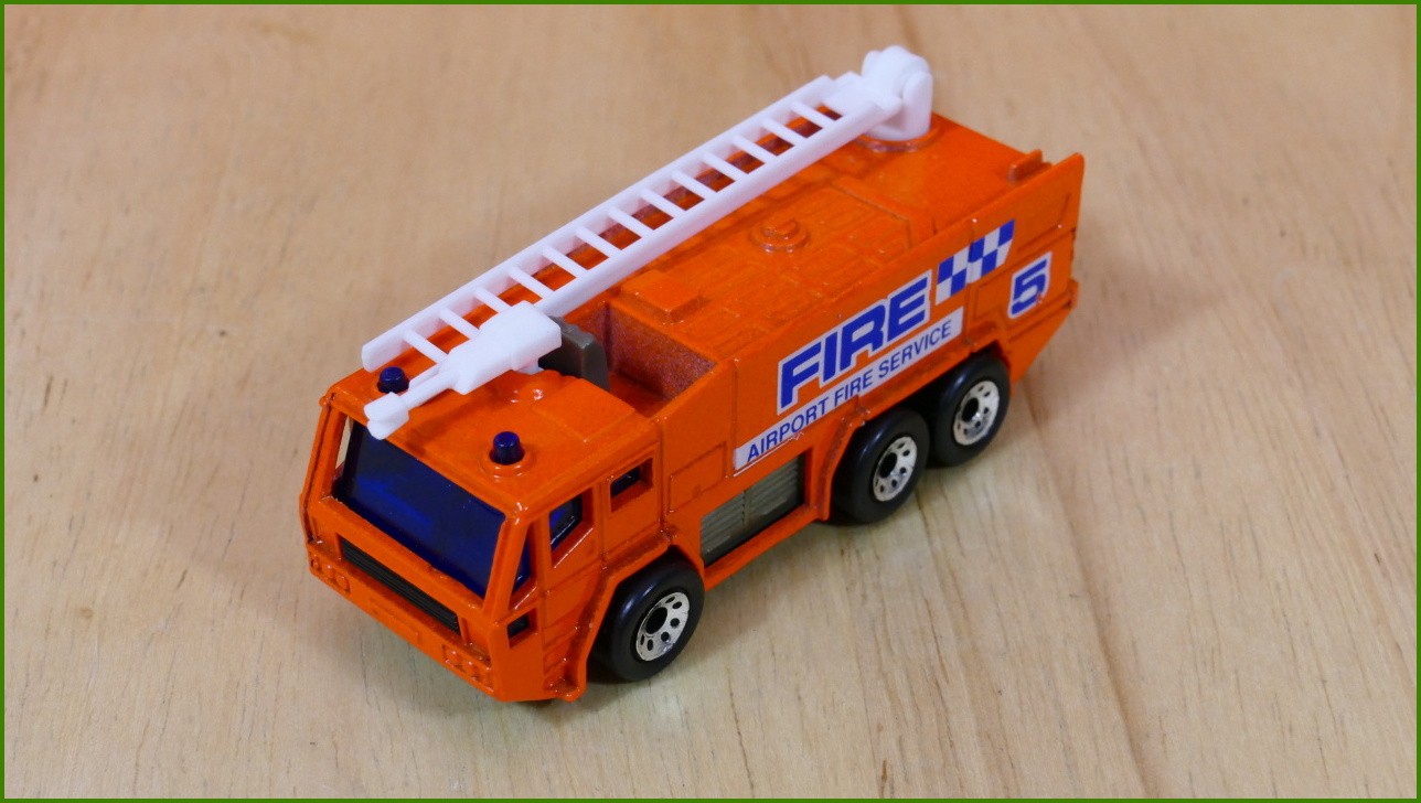 Matchbox Model Autíčka (Made in Thailand) MB-24 - Airport Fire Truck