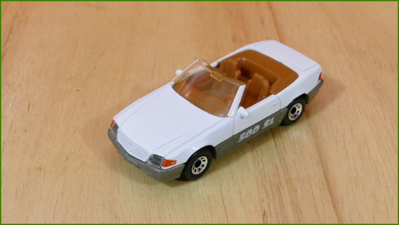 Matchbox Model Autíčka (Made in China) MB-33 - Mercedes-Benz 500 SL