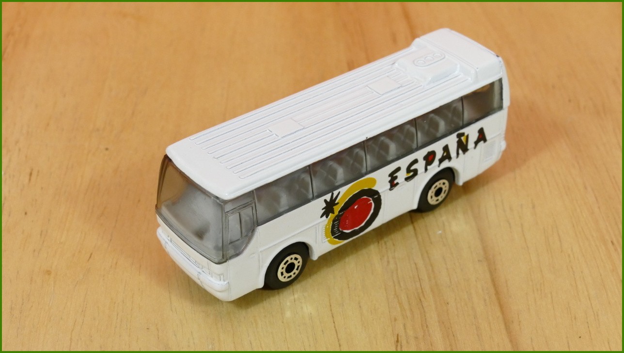 Matchbox Model Autíčka (Made in China) MB-67 - Ikarus Coach