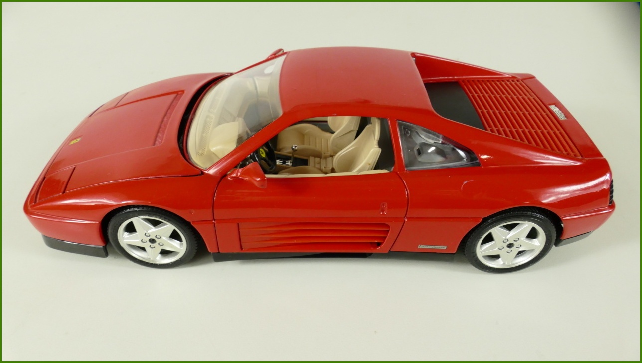 Kovový Model Bburago 1:18 - Ferrari 348 tb (1989) s Krabicí
