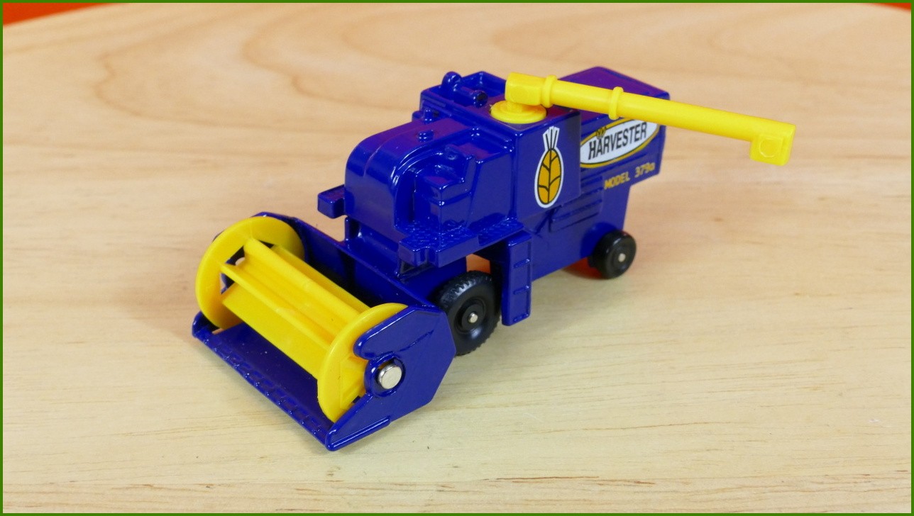 Matchbox Autíčko (Made in China) No.3 - Combine Harvester