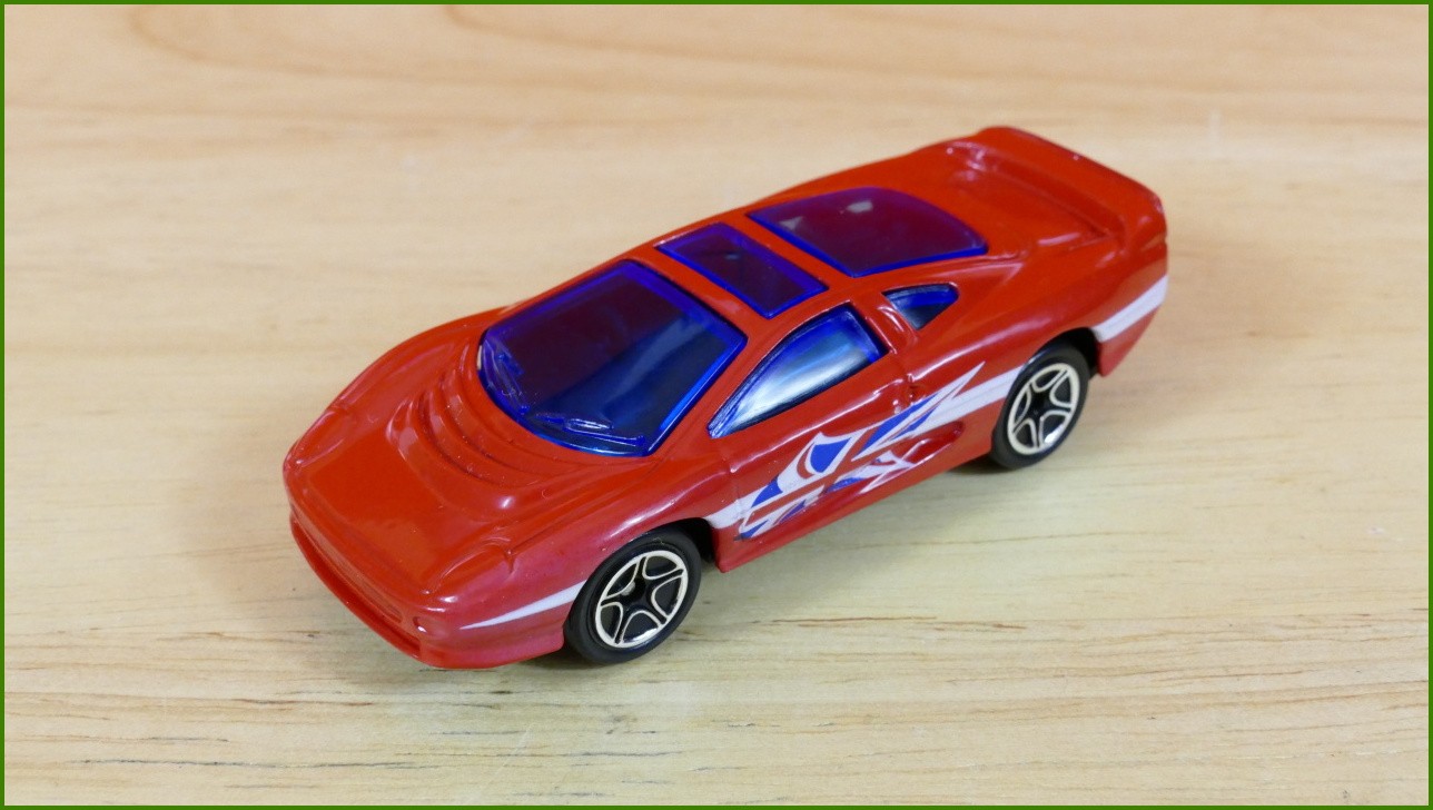 Matchbox Autíčko (Made in China) No.12 - Jaguar XJ220