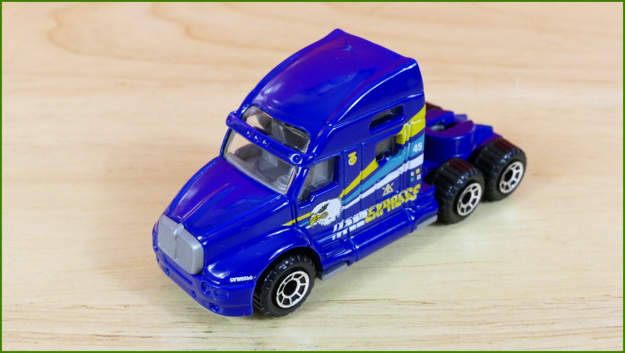 Matchbox Autíčko (Made in China) No.13 - Kenworth T-2000