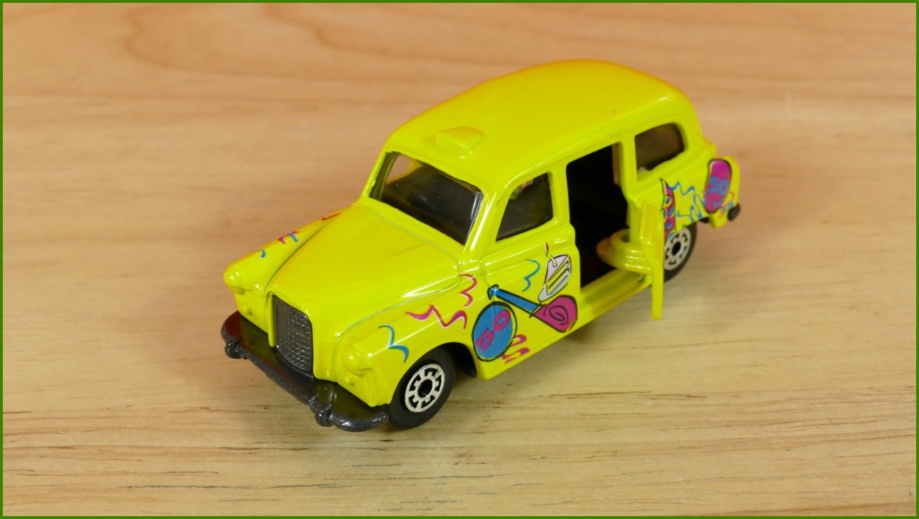 Matchbox Autíčko (Made in China) London Taxi FX4R - 50th Anniversary