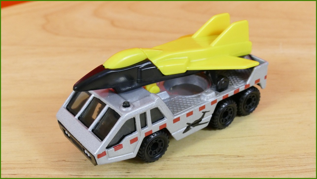 Matchbox Autíčko (Made in China) No.49 - Transporter Vehicle