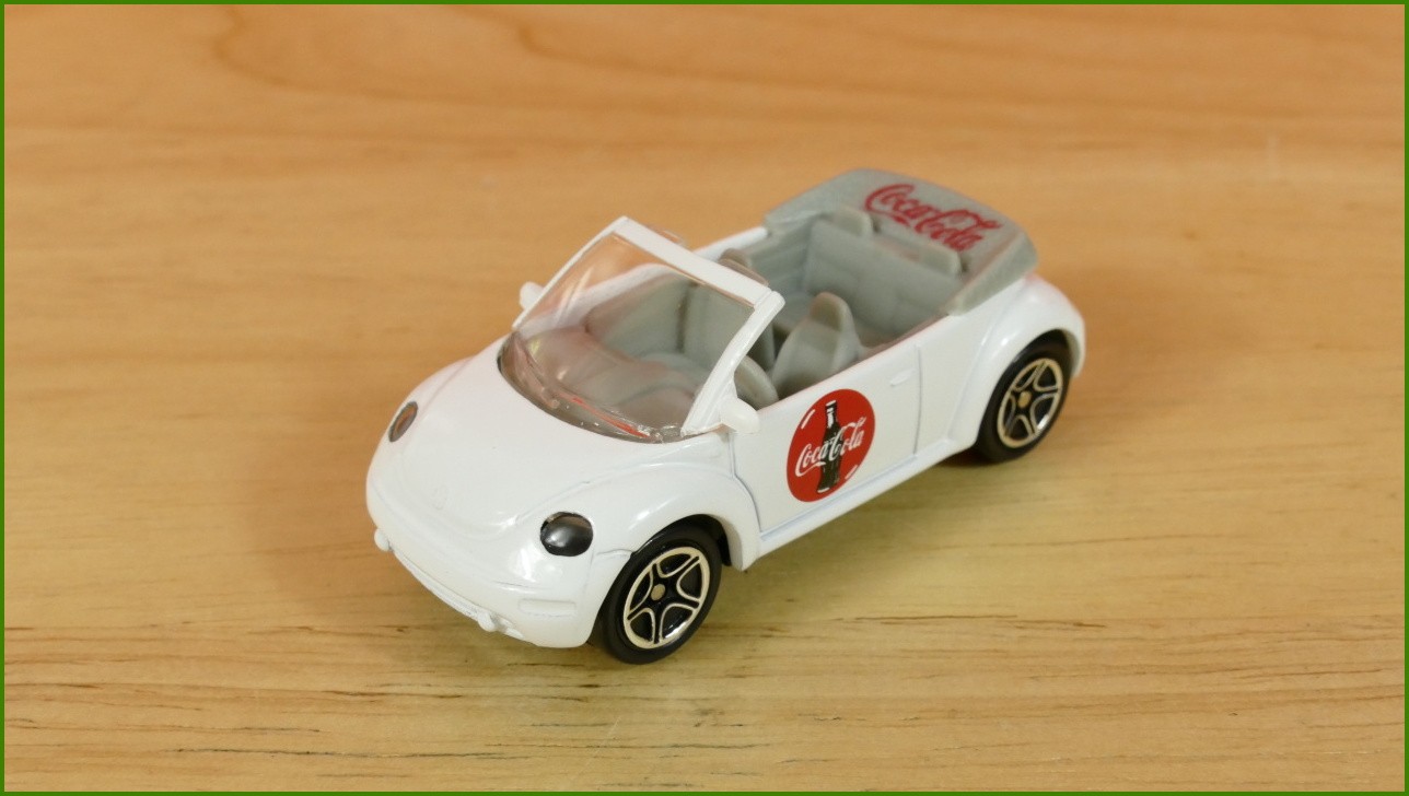 Matchbox Autíčko (Made in China) Coca-Cola - No.8 - VW Beetle Concept 1