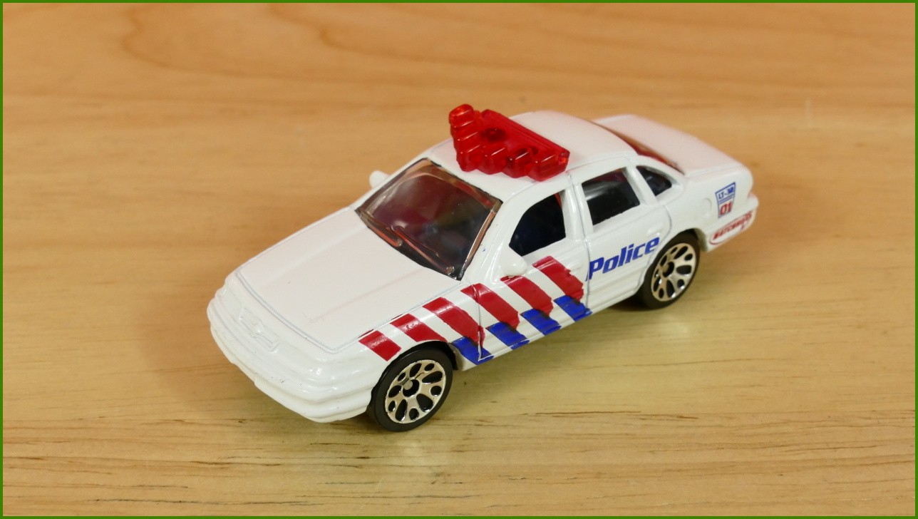 Matchbox Autíčko (Made in China) No.32 - Ford Crown Victoria