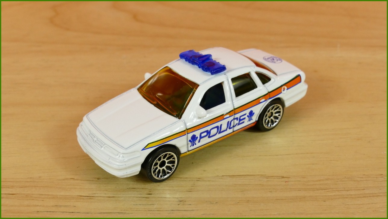 Matchbox Autíčko (Made in China) No.25 - Ford Crown Victoria - 50th Anniversary