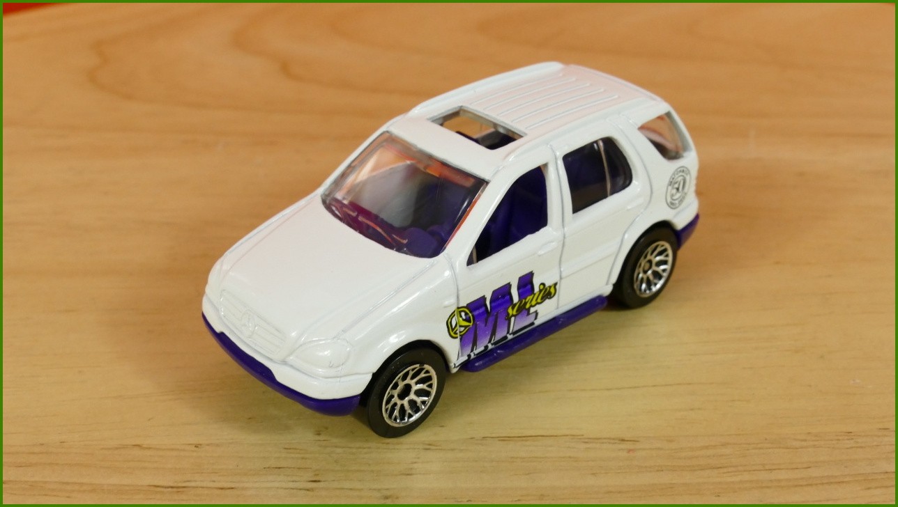 Matchbox Autíčko (Made in China) No.29 - Mercedes-Benz ML 430 - 50th Anniversary