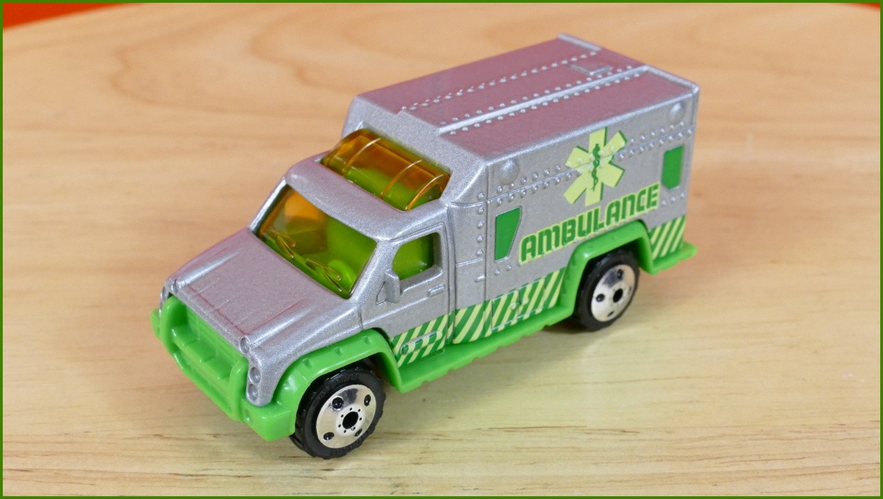 Matchbox Autíčko (Made in China) No.13 - Ambulance - 50th Anniversary