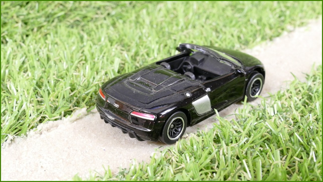Kovový Model Autíčko Majorette Audi R8 (Thailand)