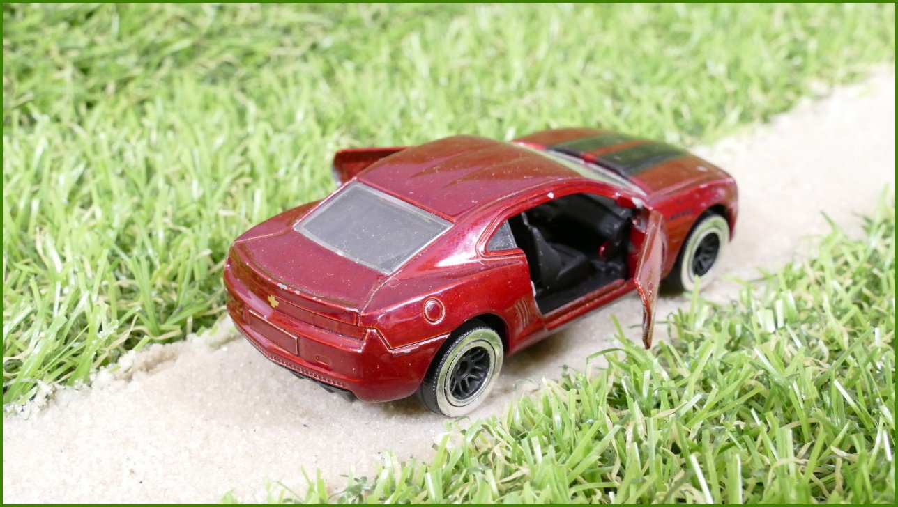 Kovový Model Autíčko Majorette Chevrolet Camaro (Thailand)