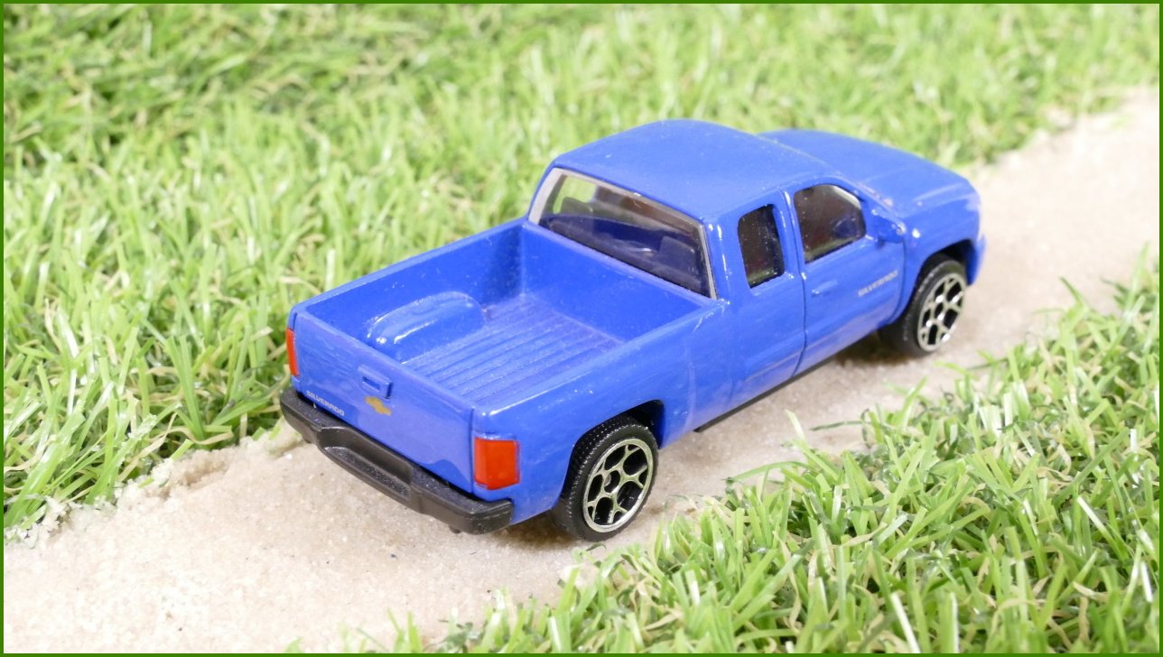 Kovový Model Autíčko Majorette Chevrolet Silverado (Thailand)
