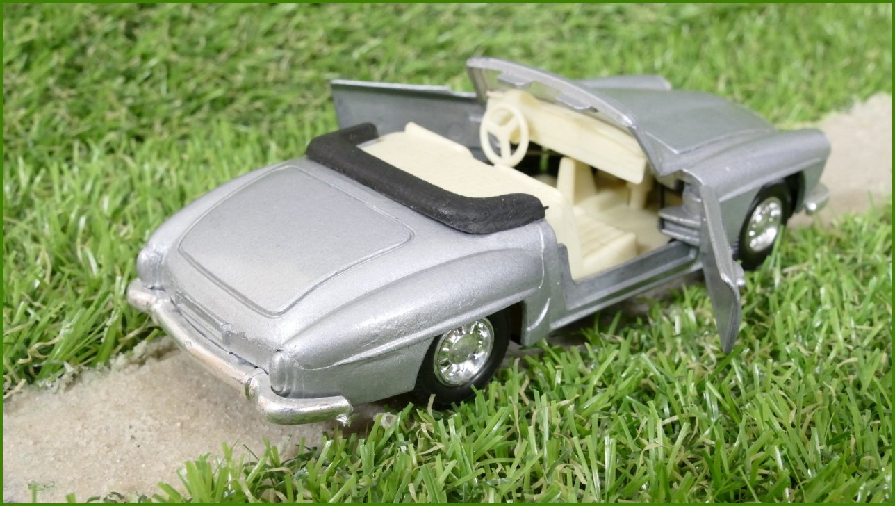 Model Autíčka Welly 1:34 - Mercedes-Benz 190 SL No.9015 - Natahovací