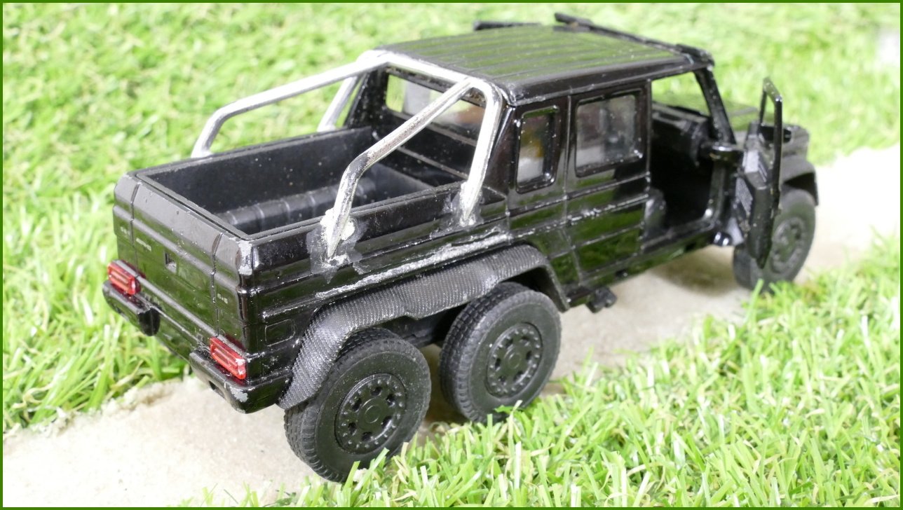 Model Autíčka Welly 1:34 - Mercedes-Benz AMG 6x6 No.43704