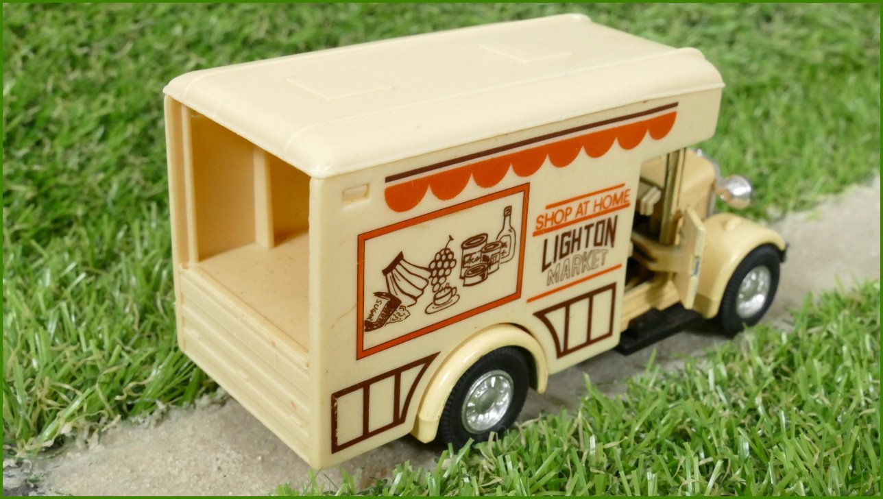 Model Autíčka Welly 1:34 - No.9360