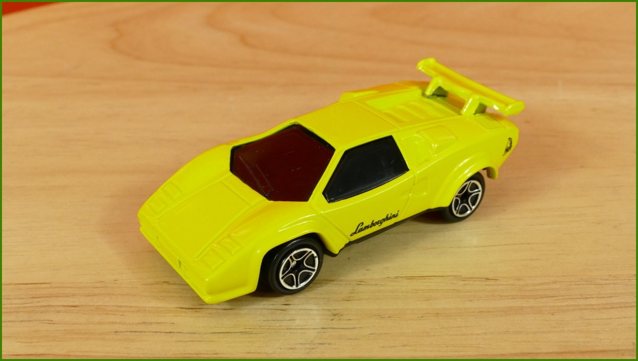 Matchbox Autíčko (Made in China) No.19 - Lamborghini Countach