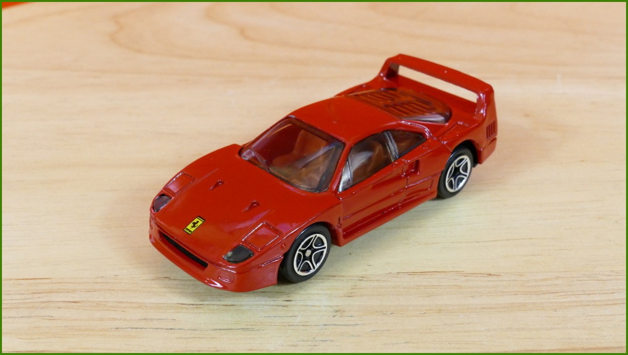 Matchbox Autíčko (Made in China) No.18 - Ferrari F40