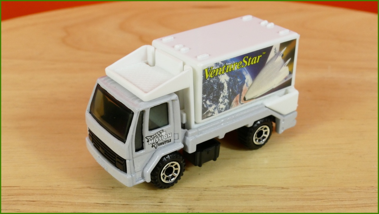 Matchbox Autíčko No.22 - Space Truck